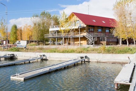 Яхт-клуб Маяк